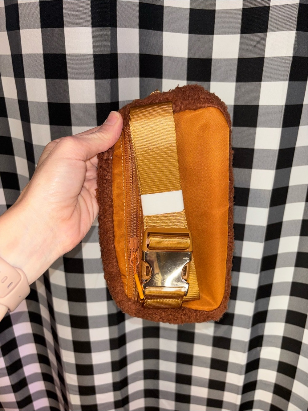 Lululemon Everywhere Fleece Belt Bag - Brown Sherpa NWT - Picture 2 of 2